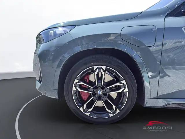 BMW X1 view 11