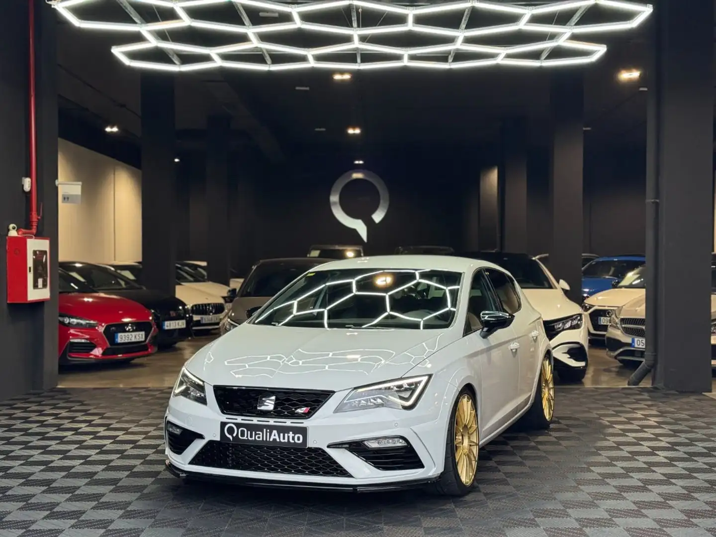 SEAT Leon 2.0 TSI 221kW 300CV StSp CUPRA Blanco - 1