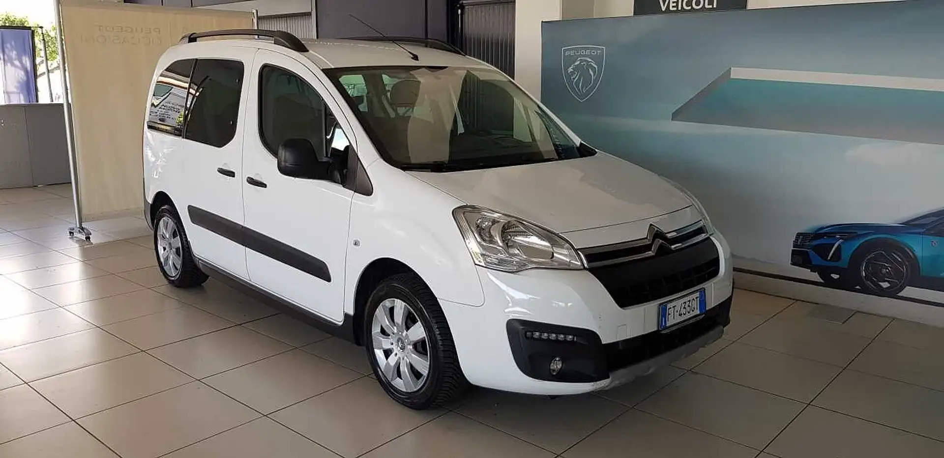 Citroen Berlingo Multispace BlueHDi 100 Feel - TRASPORTO DISABILI Bianco - 1