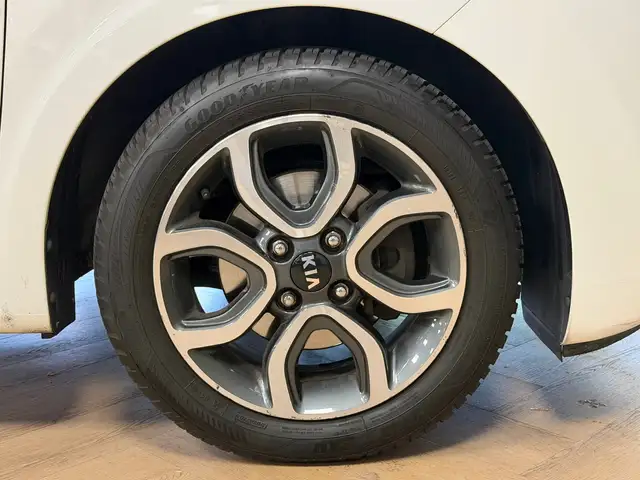 Kia Picanto view 6