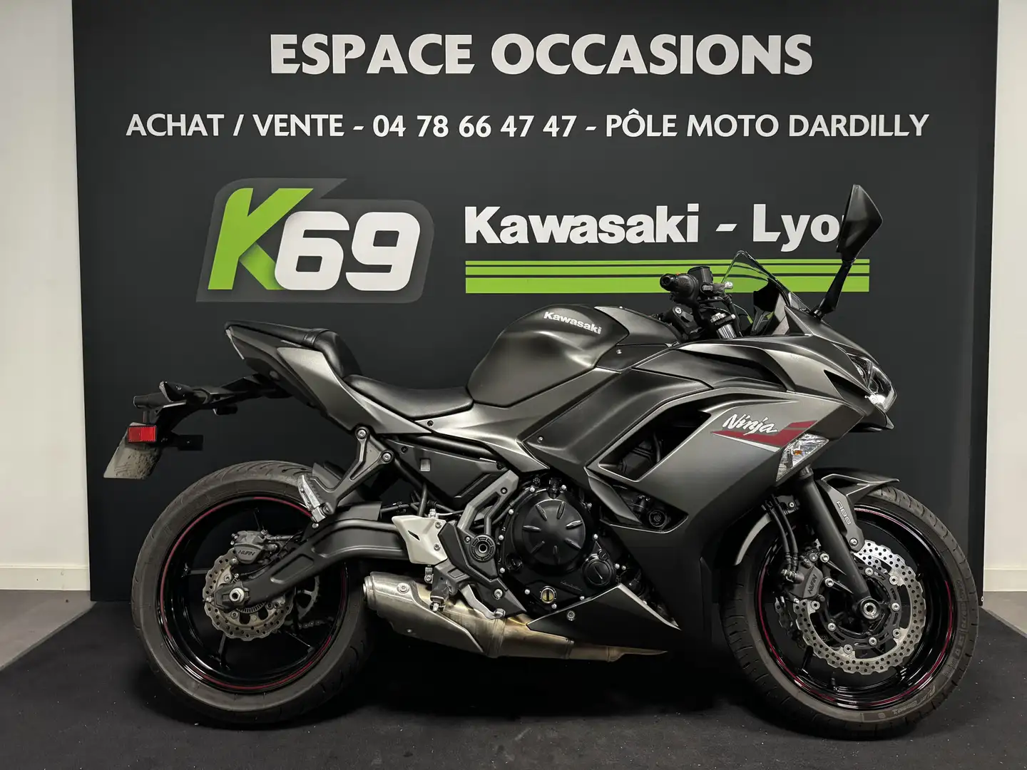 Kawasaki Ninja 650 Gris - 1