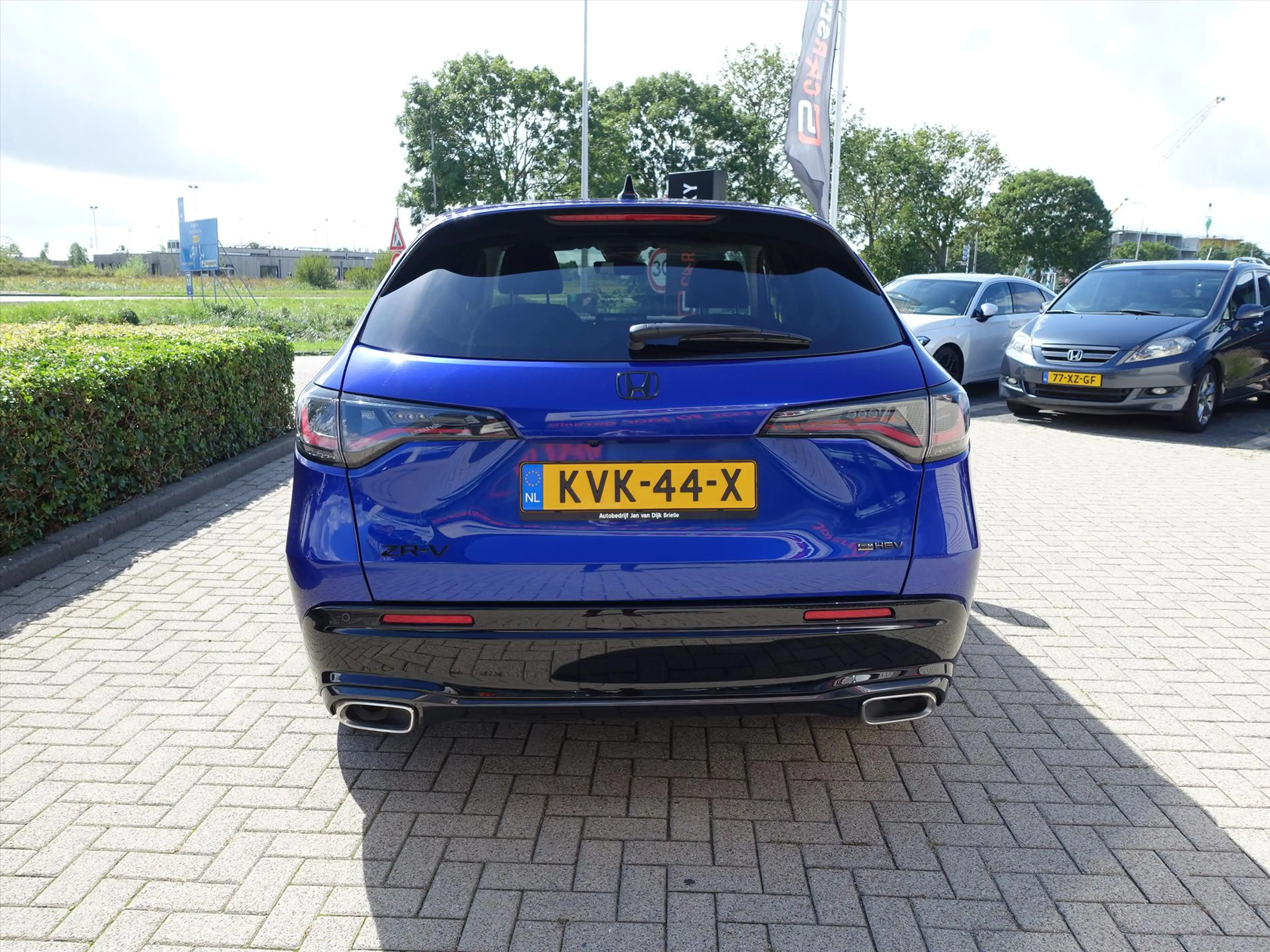 Honda ZR-V 2.0 Full Hybrid 184pk Aut Sport 4 Seizoenenbanden — photo 4