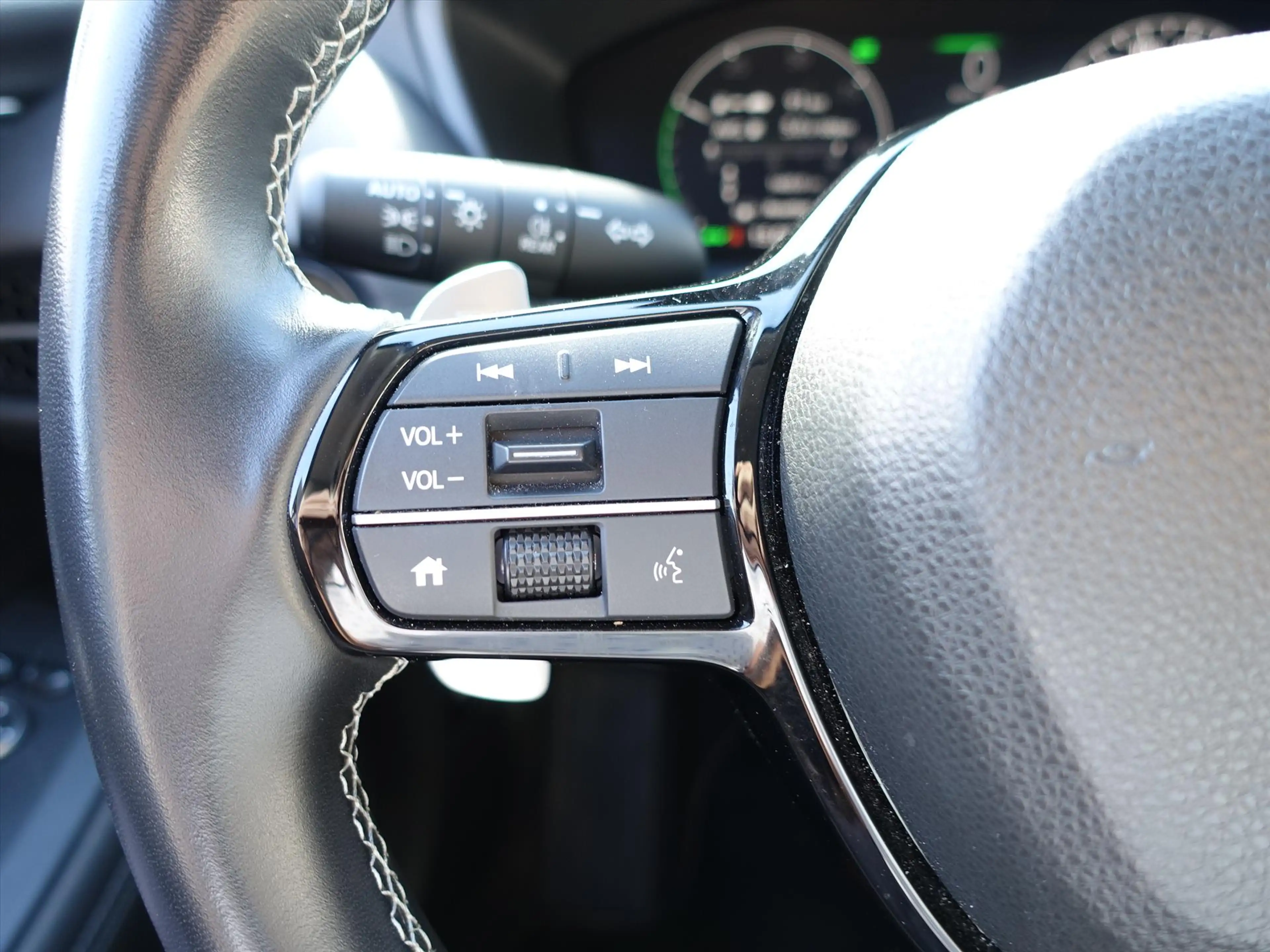 Honda ZR-V 2.0 Full Hybrid 184pk Aut Sport 4 Seizoenenbanden — photo 28