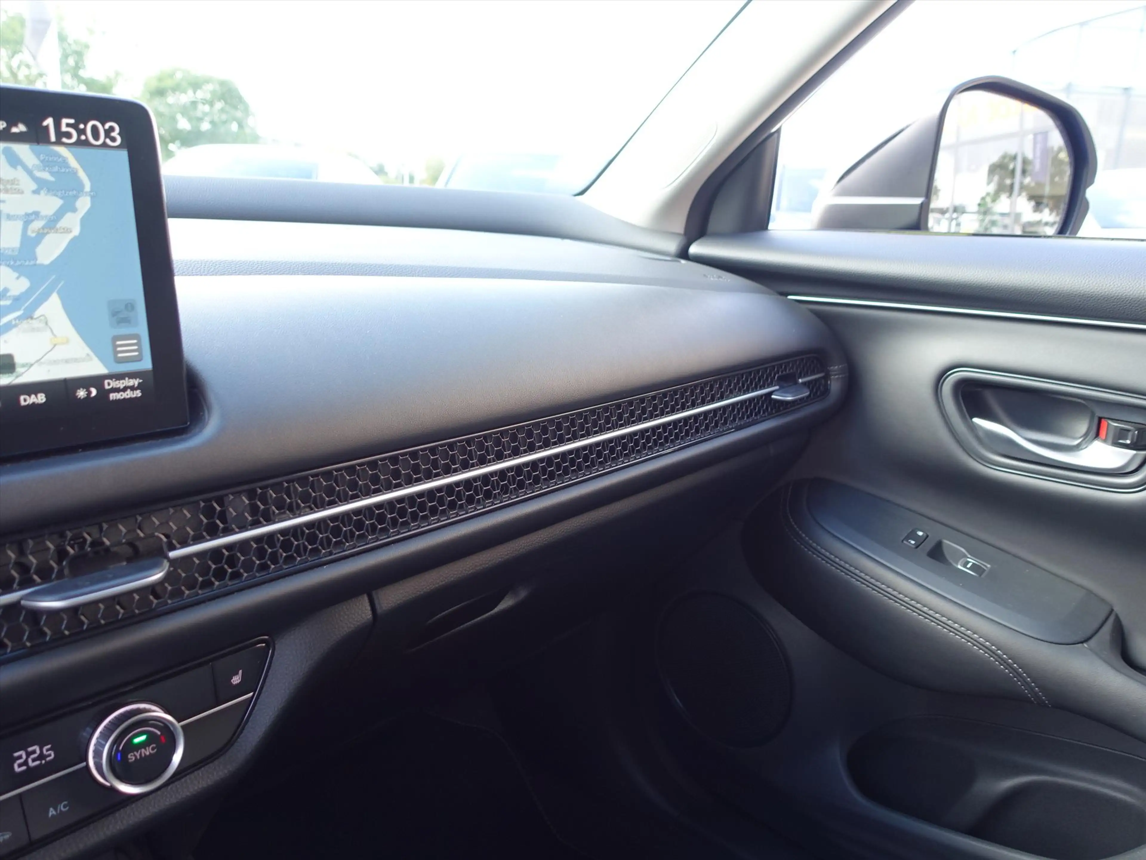 Honda ZR-V 2.0 Full Hybrid 184pk Aut Sport 4 Seizoenenbanden — photo 32