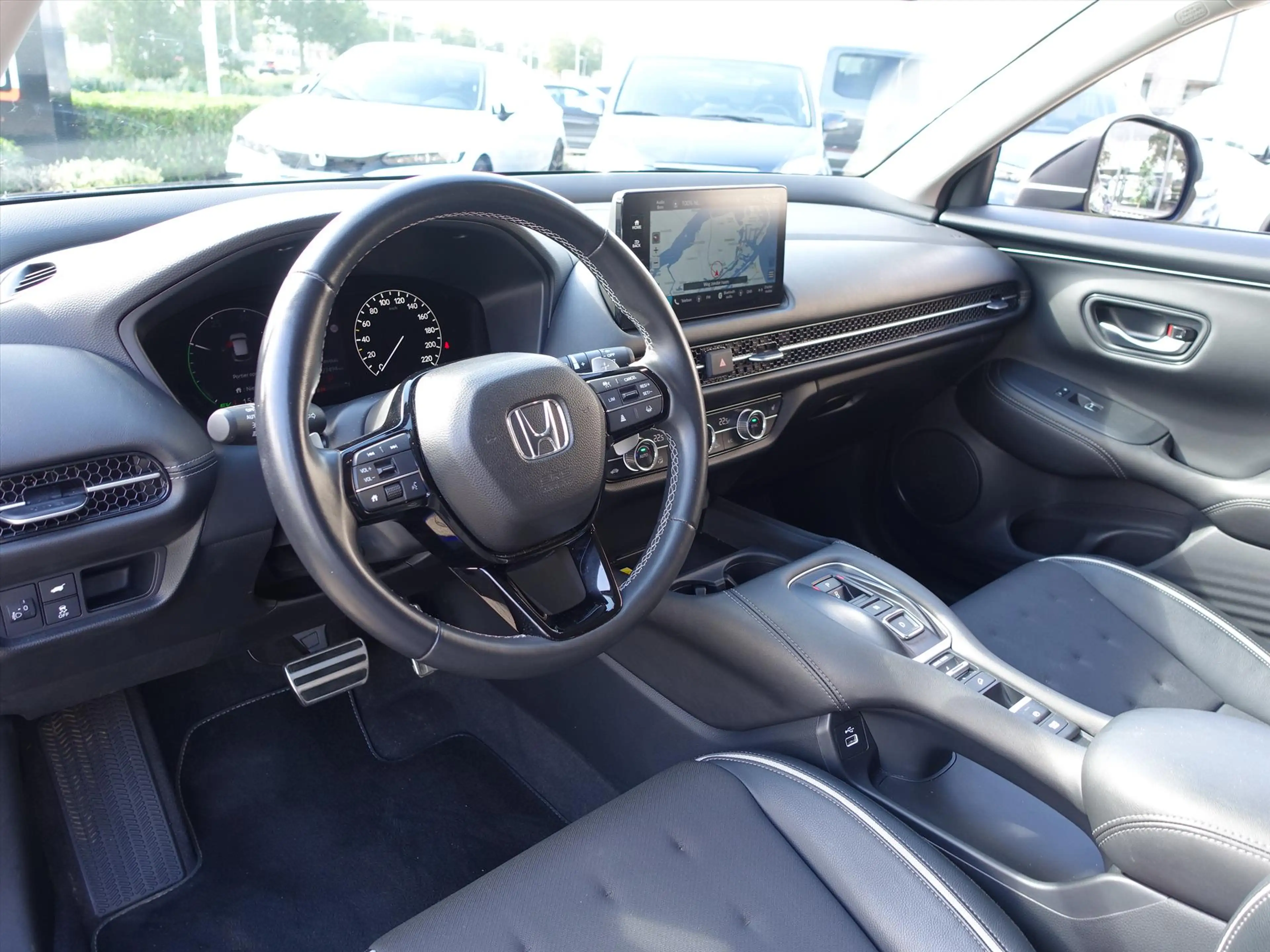 Honda ZR-V 2.0 Full Hybrid 184pk Aut Sport 4 Seizoenenbanden — photo 18