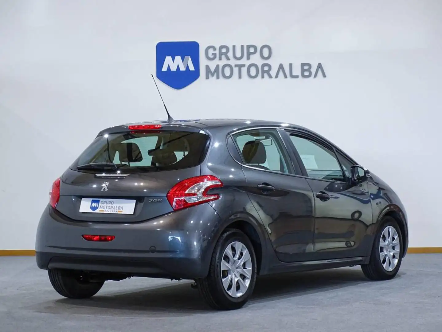 Peugeot 208 1.4HDi Active Gris - 2