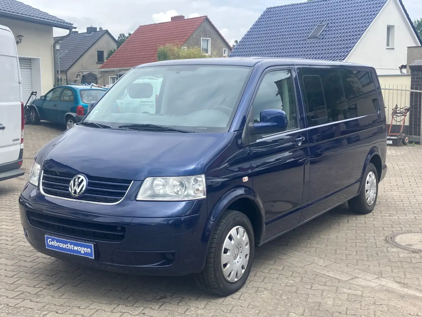 Volkswagen T5 Caravelle 2.5 TDI Comfortl. DSG lang Rollstuhllift Blau - 1