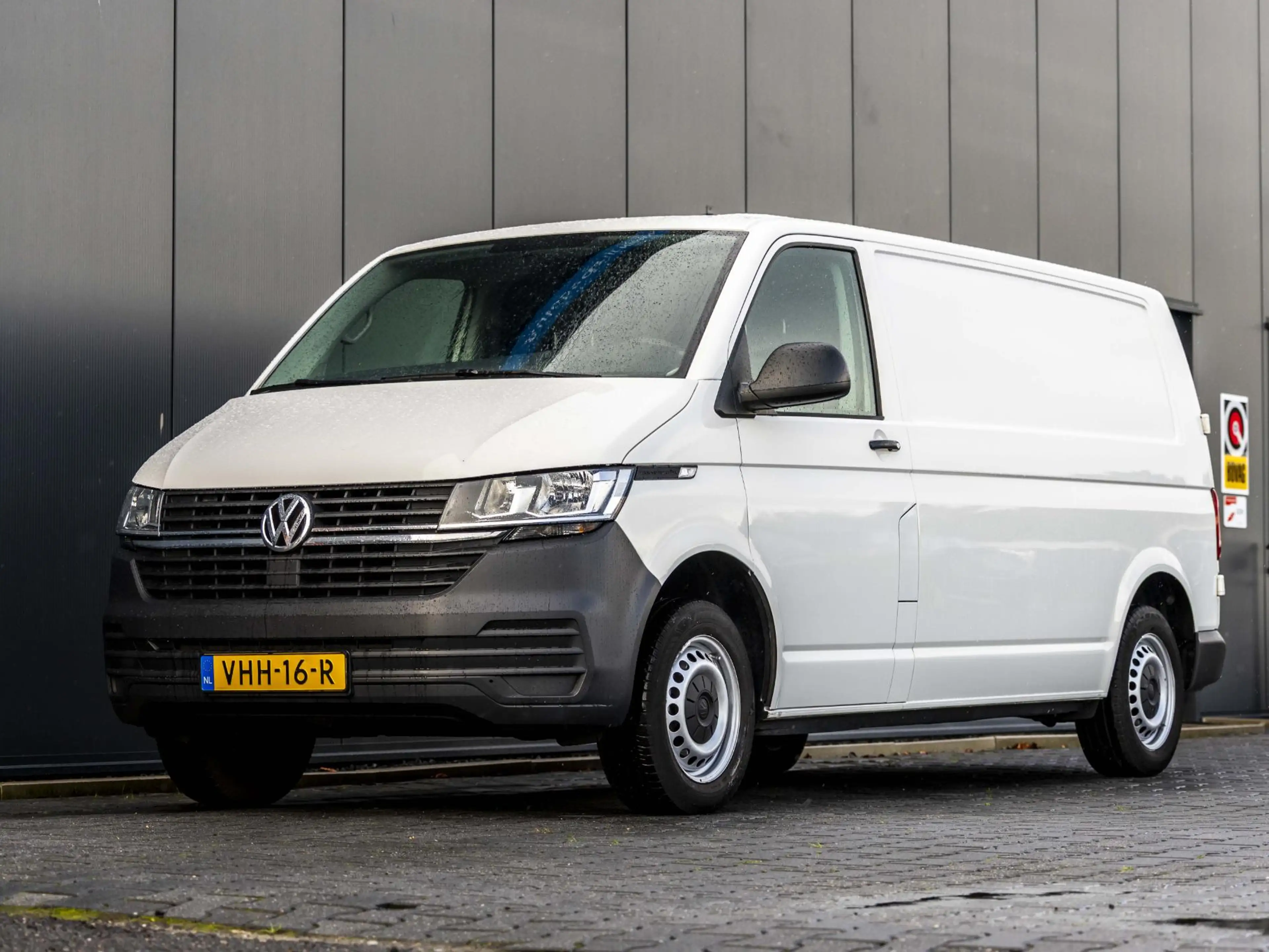 Volkswagen T6.1 Transporter 2.0 TDI L2H1 28 Airco|trekhaak|inrichting|L2|inclu — photo 11