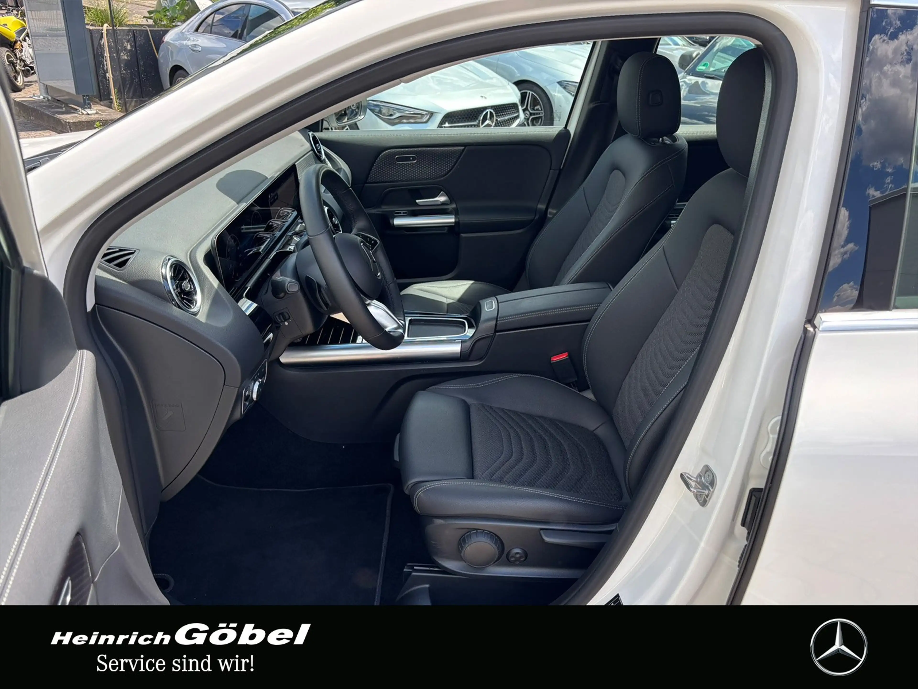 Mercedes-Benz GLA 220 4M PROGRESSIVE*TOTWINKEL*WINTER-PAKE*KAM — photo 8