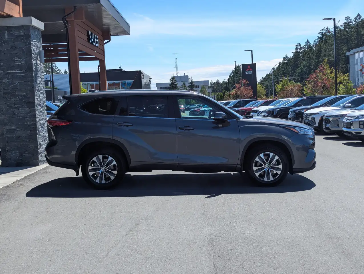Toyota Highlander снимка Toyota Highlander