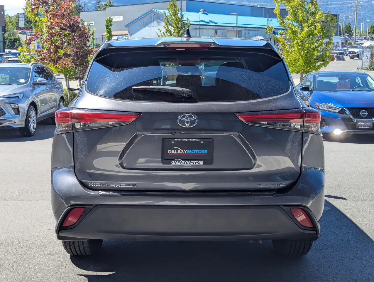 Toyota Highlander снимка Toyota Highlander