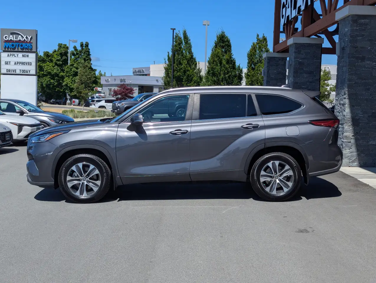 Toyota Highlander снимка Toyota Highlander