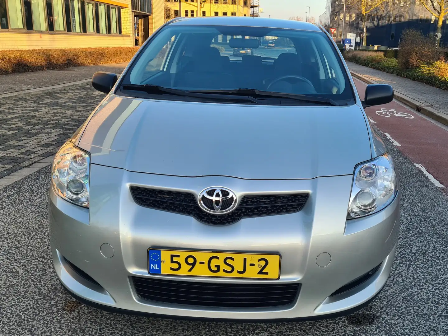 Toyota Auris Auris Terra 1.4-16V 3drs, NAP, 27-03-2026 APK! Zilver - 2