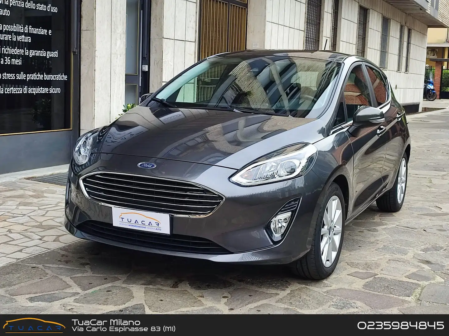 Ford Fiesta 1.1 86cv 5p Titanium Manuale 5m Grijs - 1