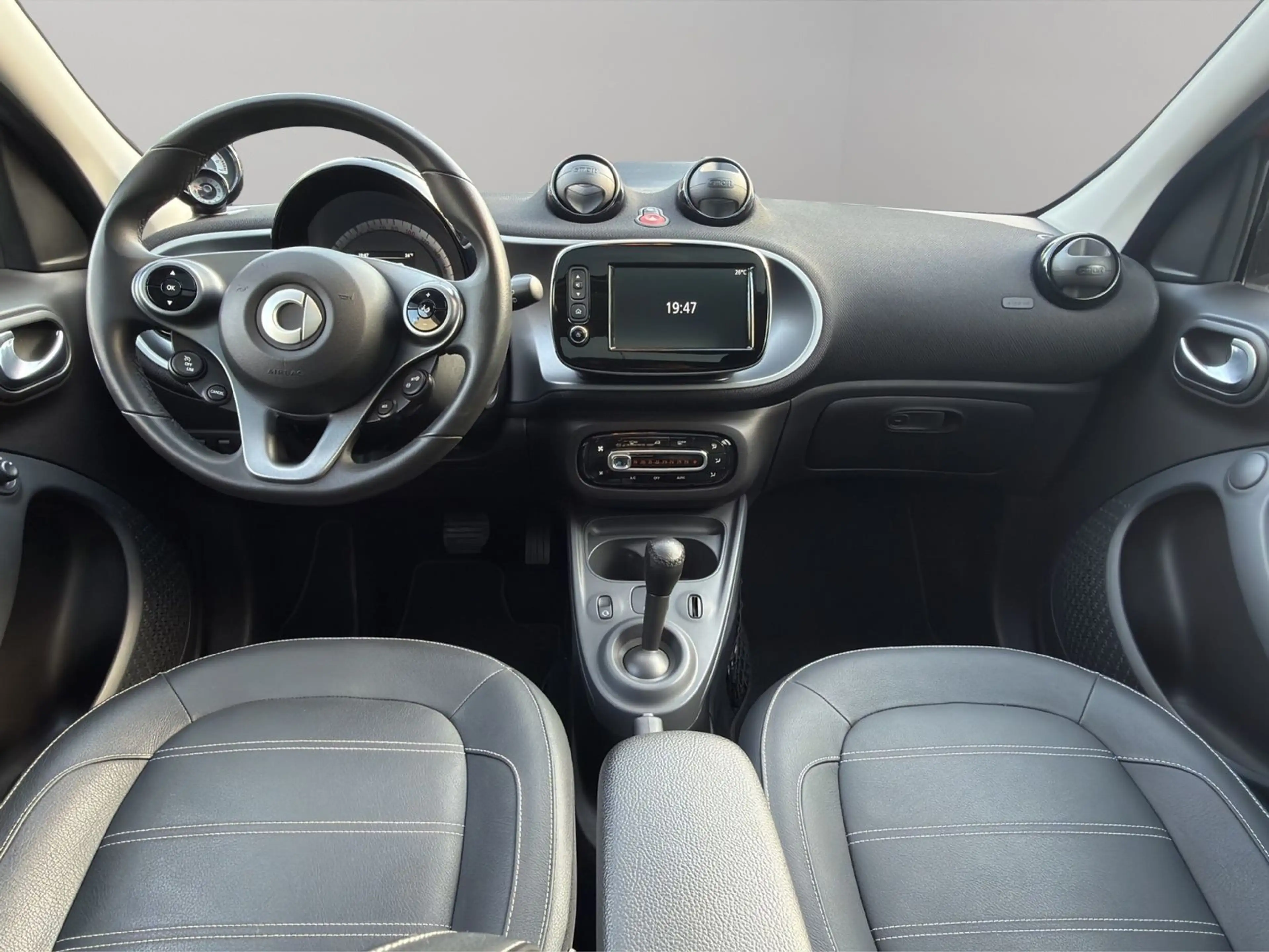 smart forFour Prime Automatik Leder Navi R-Kamera — photo 10
