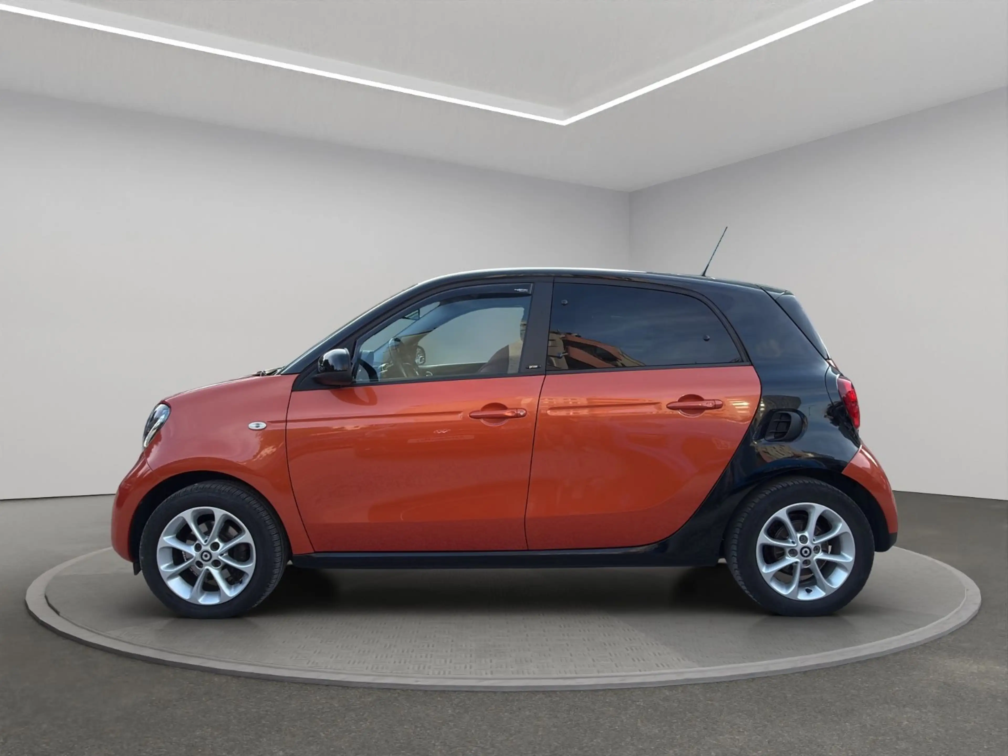 smart forFour Prime Automatik Leder Navi R-Kamera — photo 5