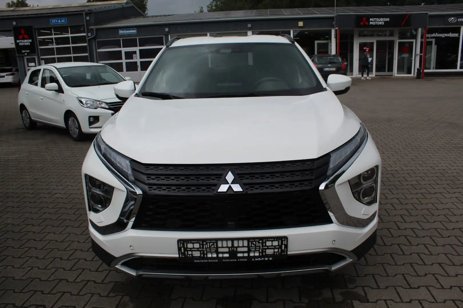 Mitsubishi Eclipse Cross Plug-In Hybrid Plus Weiß - 2