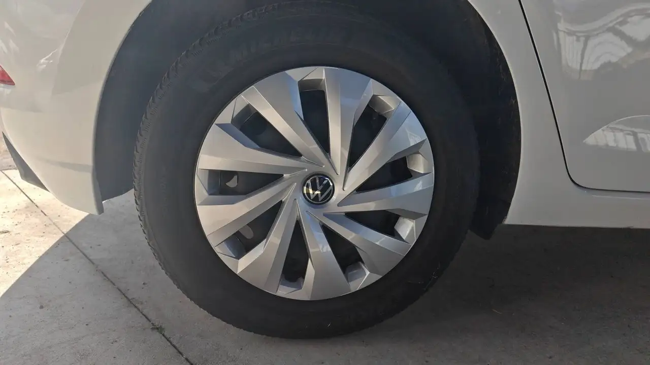 Volkswagen Polo Citadine 5 portes — photo 16