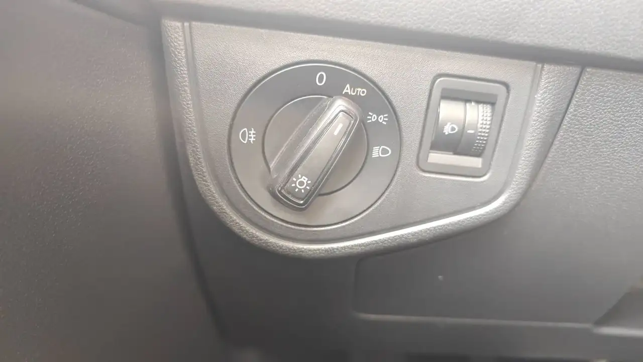 Volkswagen Polo Citadine 5 portes — photo 13