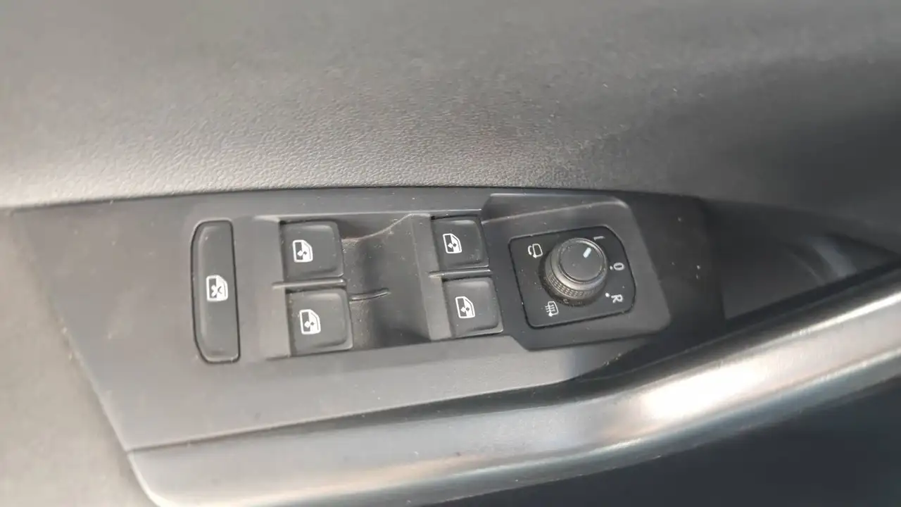 Volkswagen Polo Citadine 5 portes — photo 22