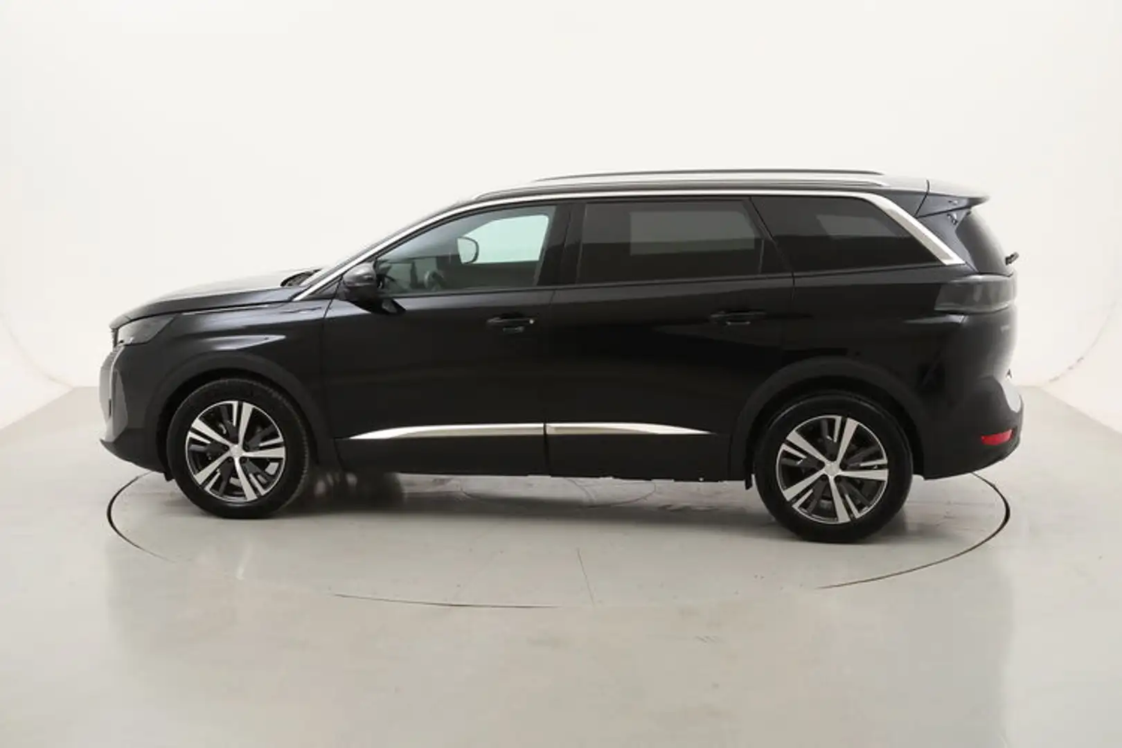 Peugeot 5008 Allure Pack EAT8 - 7 posti 1.5 Diesel 131CV Nero - 2