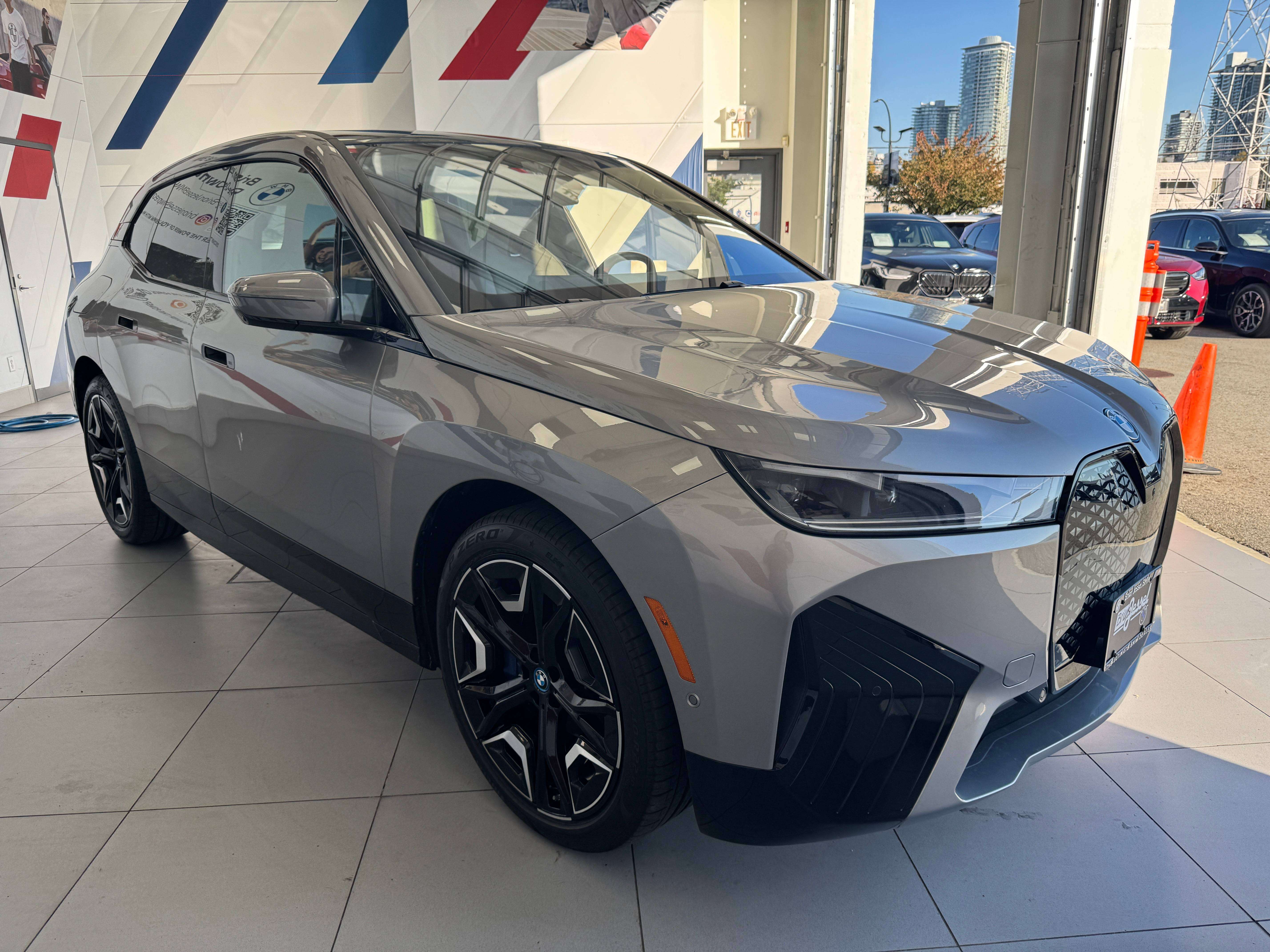 2023 BMW iX