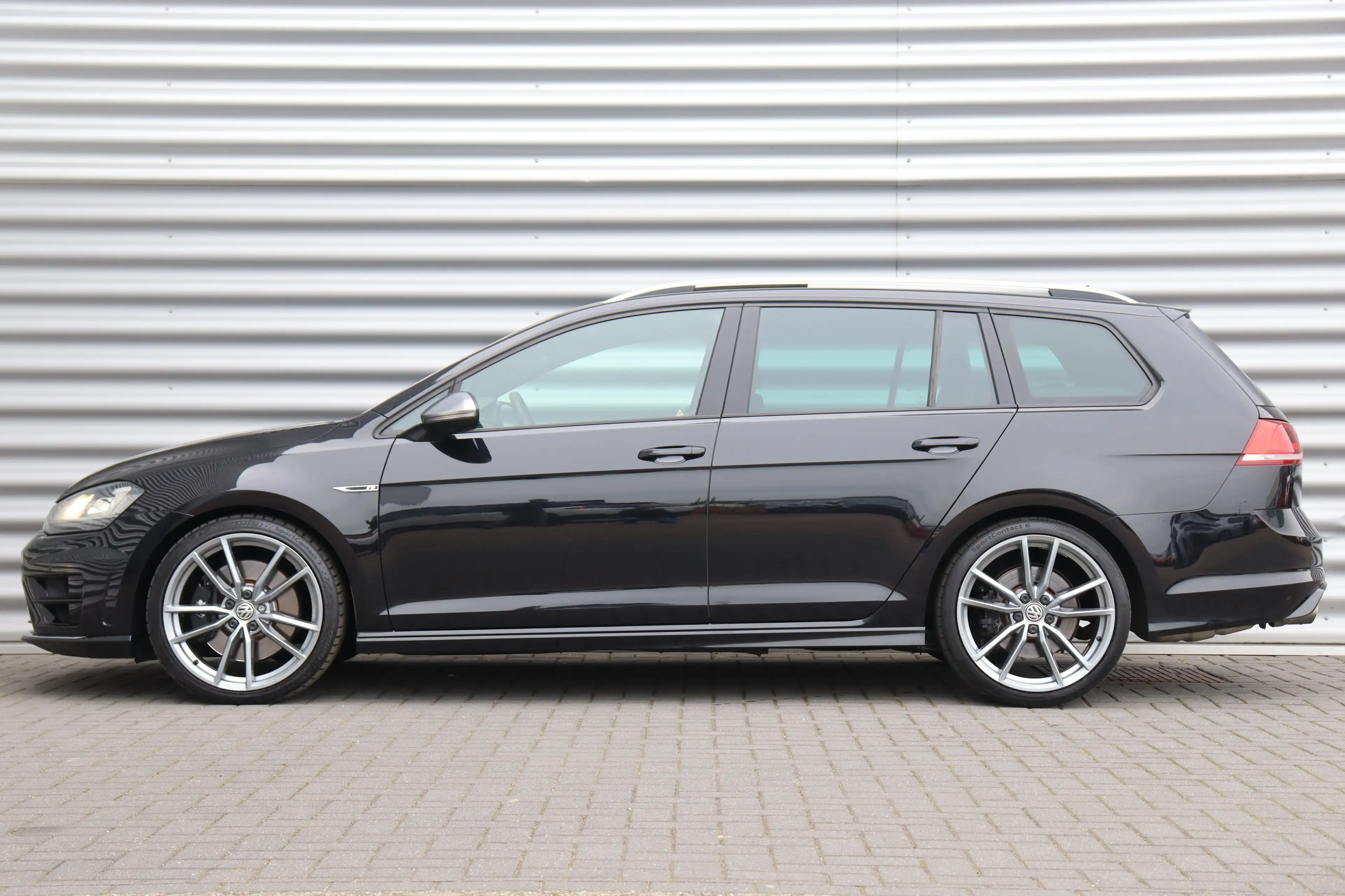 Volkswagen Golf R Variant 2.0 TSI 300PK 4-MOTION AUTOMAAT / NAVI / C — photo 2