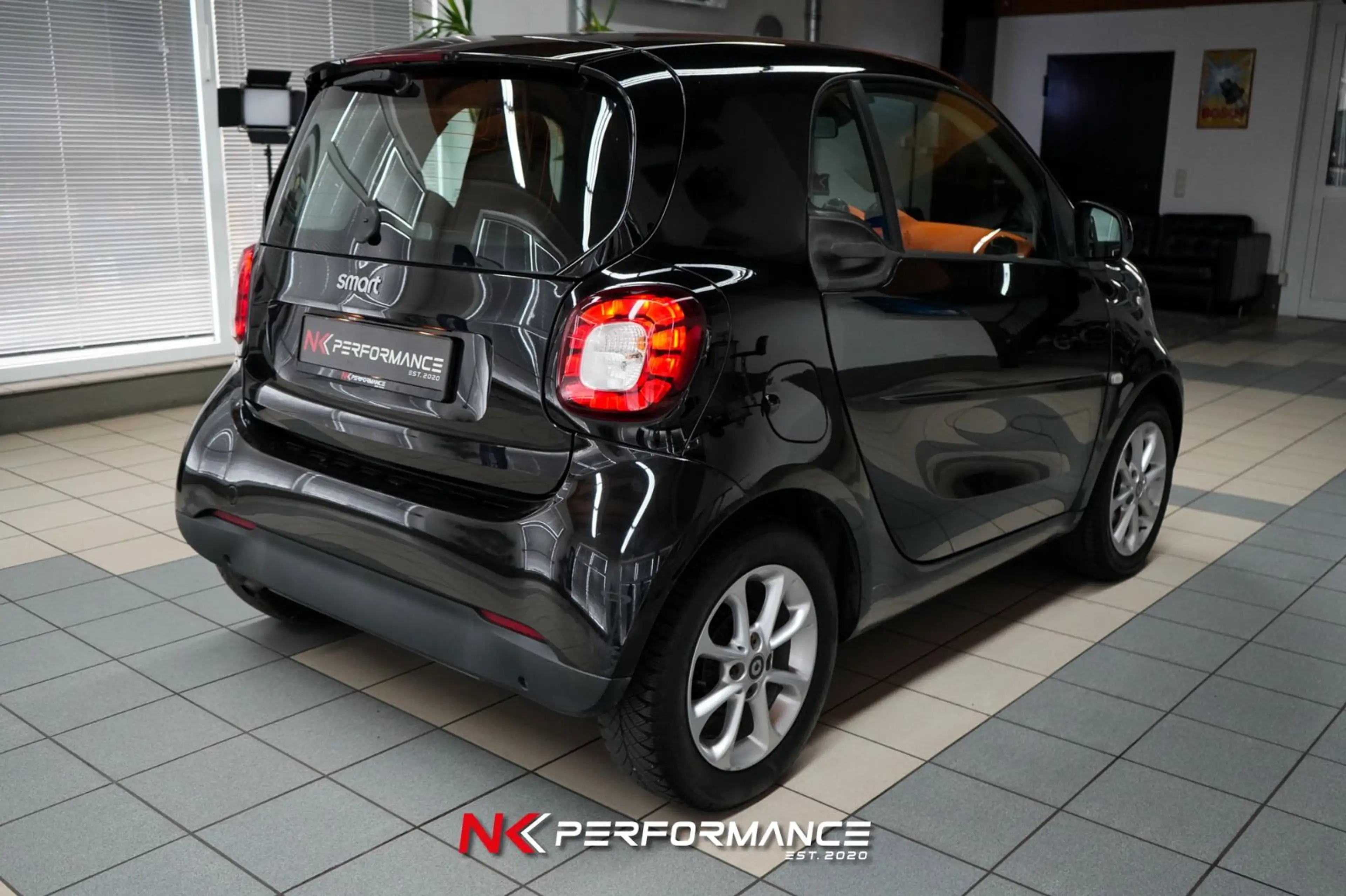 smart forTwo coupe 52 kW PASSION / PANO / SHZ / LED — photo 6