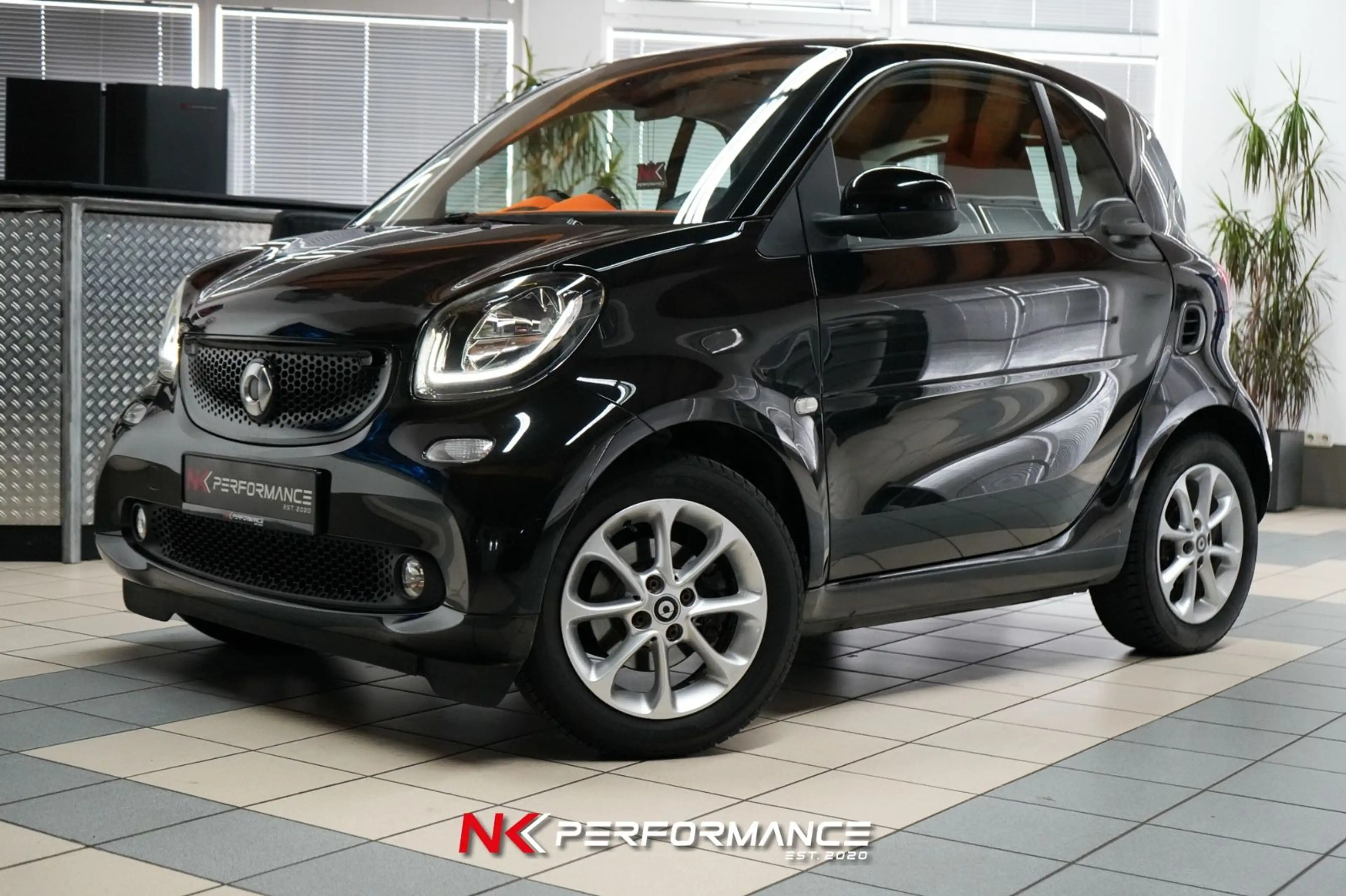 smart forTwo coupe 52 kW PASSION / PANO / SHZ / LED