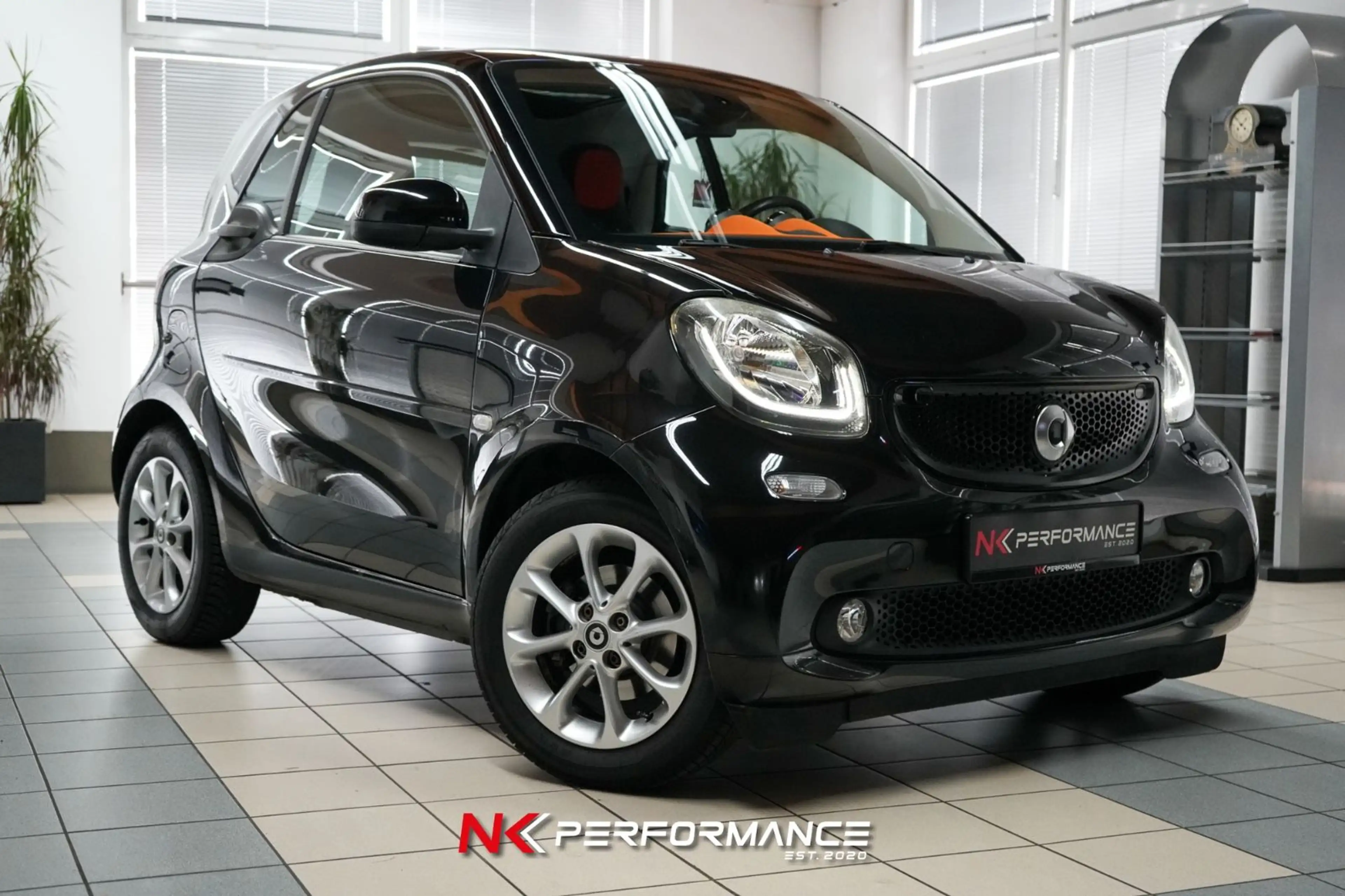 smart forTwo coupe 52 kW PASSION / PANO / SHZ / LED — photo 3
