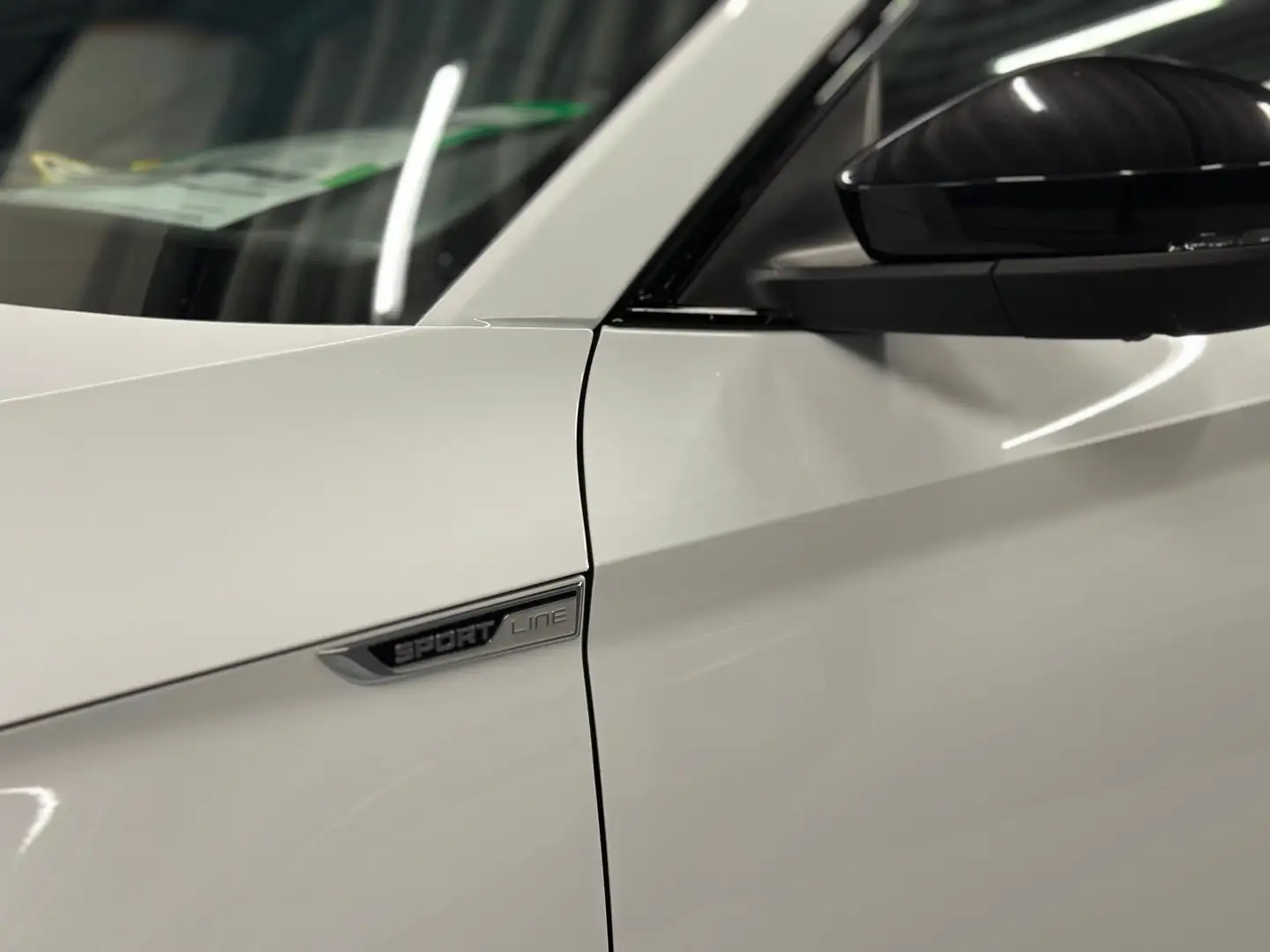 Skoda Superb Lim. Sportline iV Hybrid*19Zoll*COLUMBUS*CANTON* Білий - 2