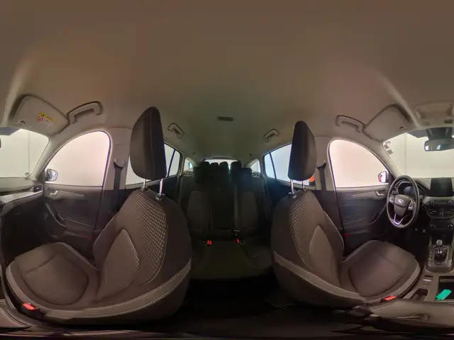 Ford Focus view 13