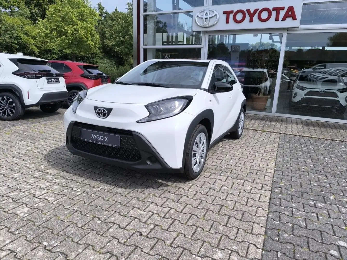Toyota Aygo X Business Edition (AB7) Blanc - 1