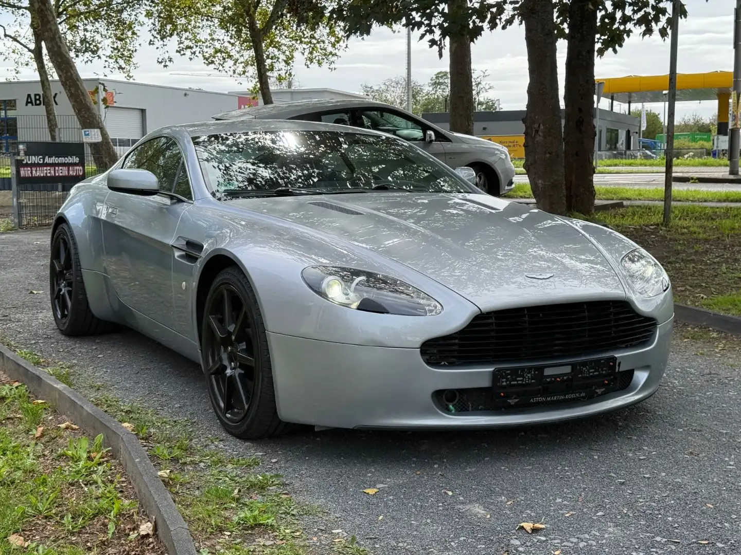 Aston Martin V8 4.3l 6.Gang Schalter Silber - 1