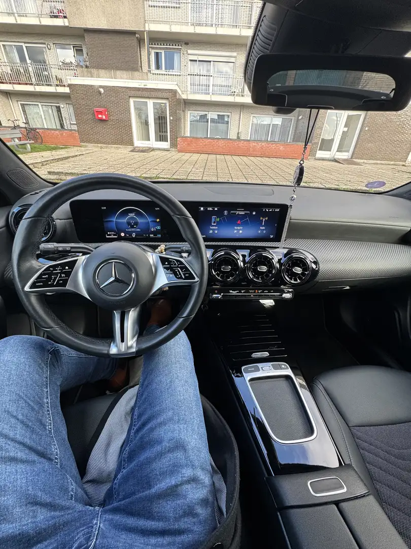 Mercedes-Benz A 180 7G-DCT - 1