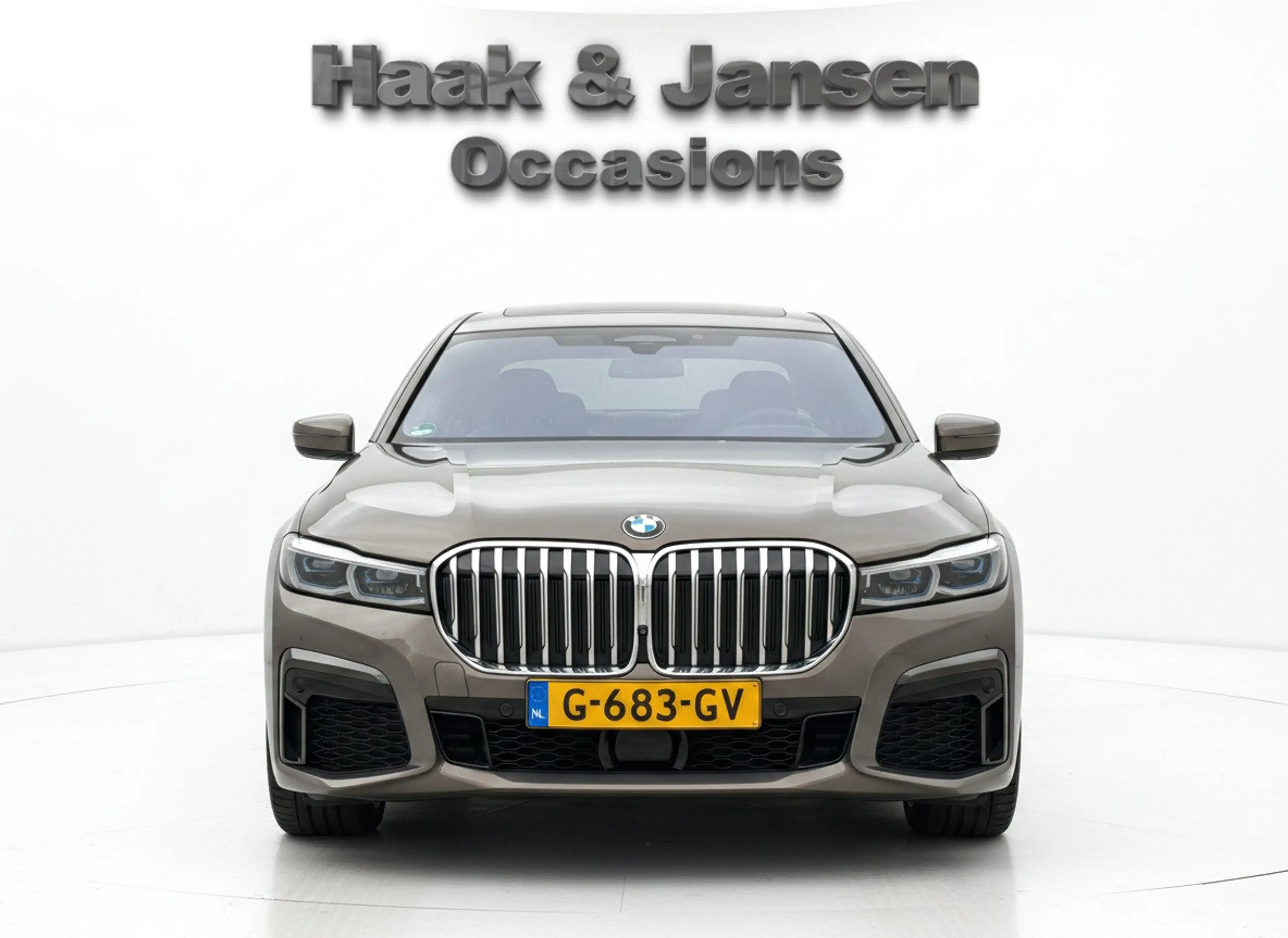 BMW 745 7-serie 745e M-Sport / Champagner Quartz / Massage — photo 7