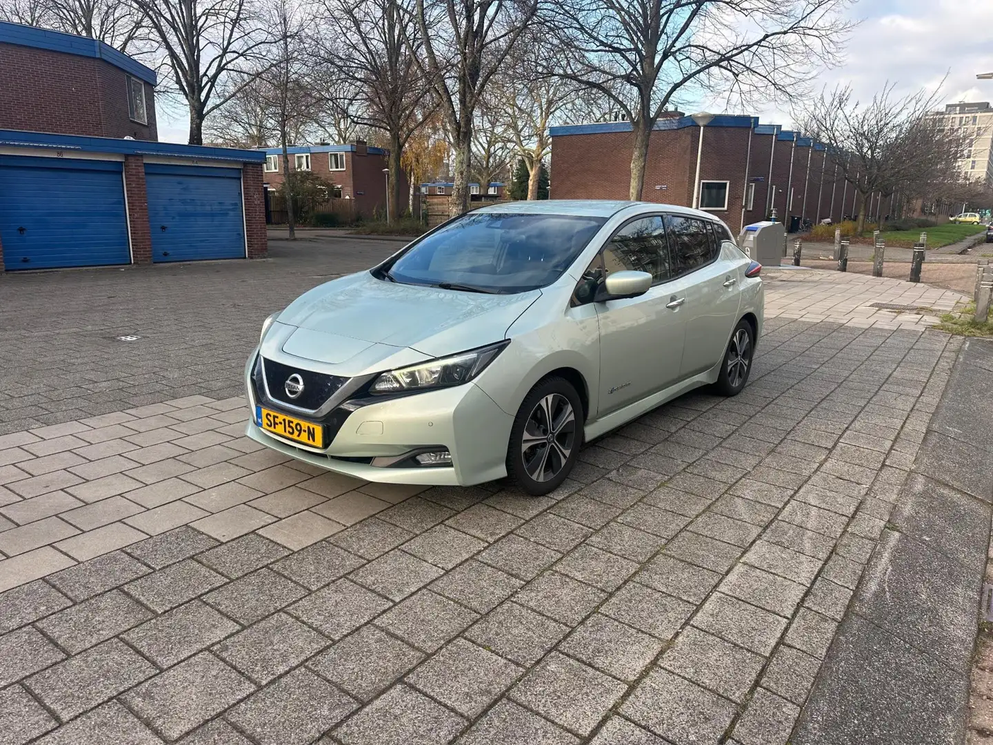 Nissan Leaf 2.ZERO EDITION 40 kWh 1-eigenaar Cruise Camera Grau - 1