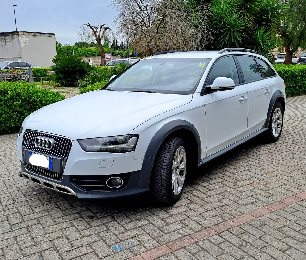 Audi A4 allroad 2.0 tdi Business Plus 177cv s-tronic - 1