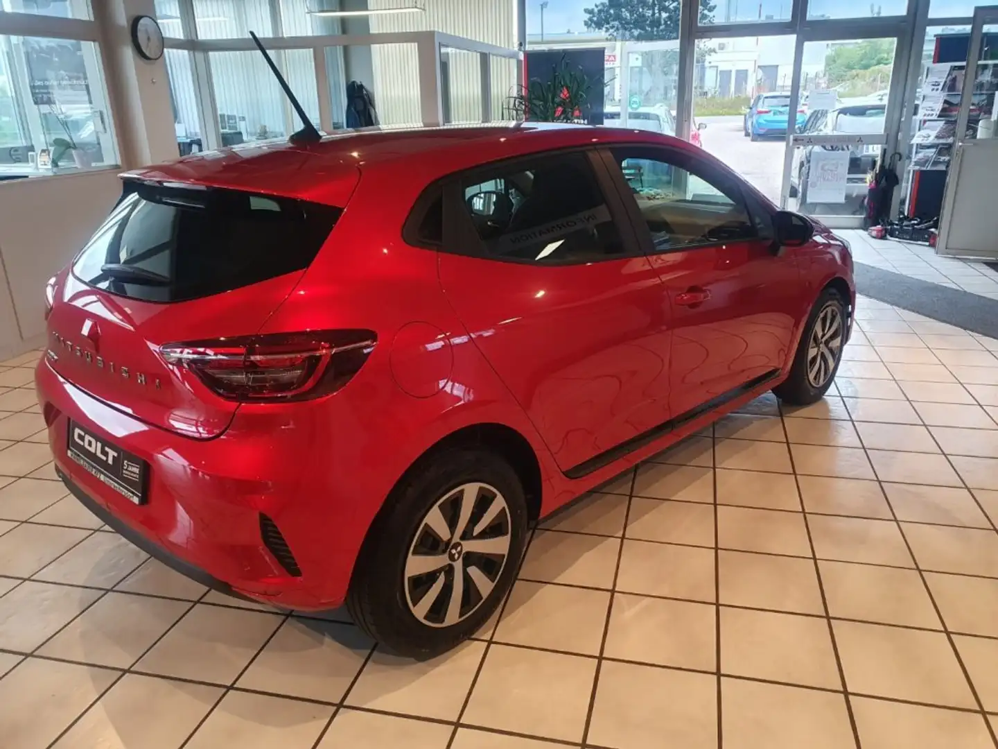Mitsubishi Colt 1,0 MPI Turbo Invite C 25 Rot - 1