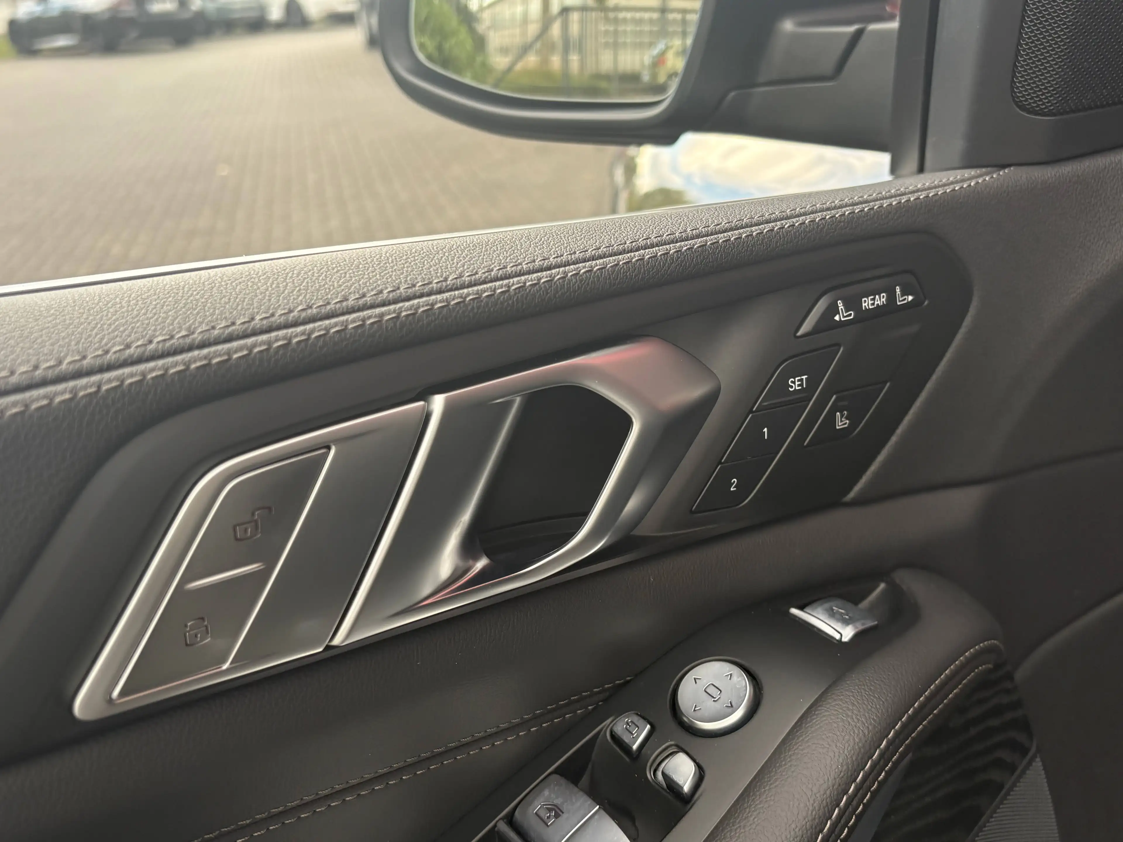 BMW X7 xDRIVE 40d 340PS 7-SITZER LEDER PANORAMA ALU21 TOP* — photo 14