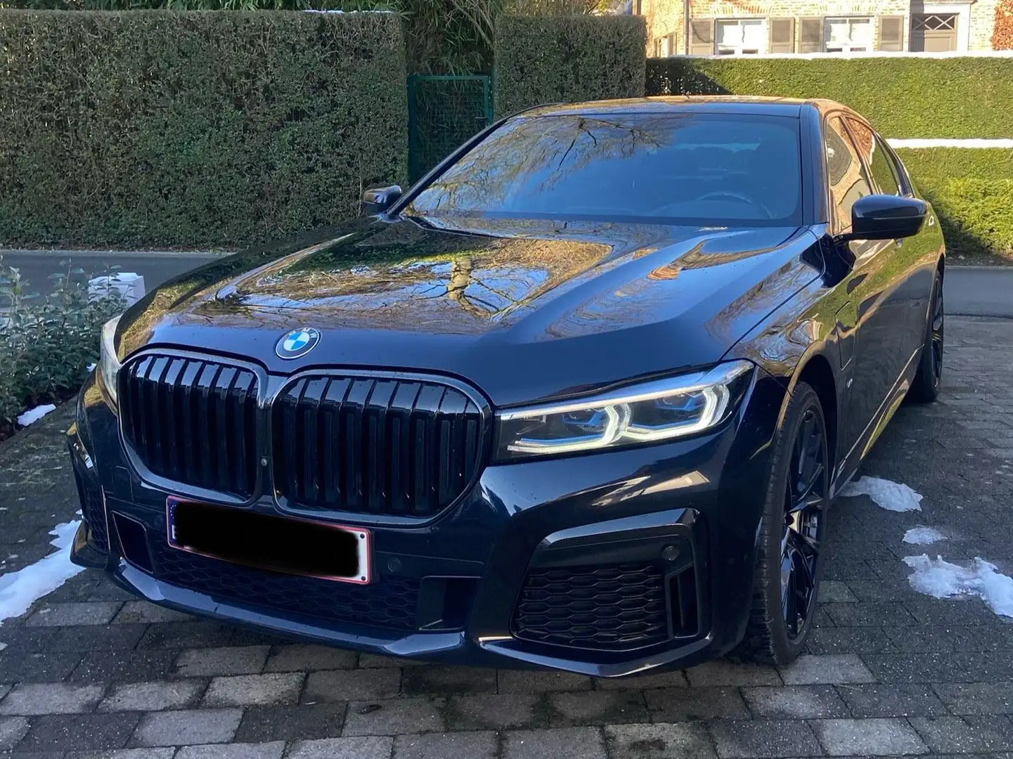 BMW 745 745e - 1