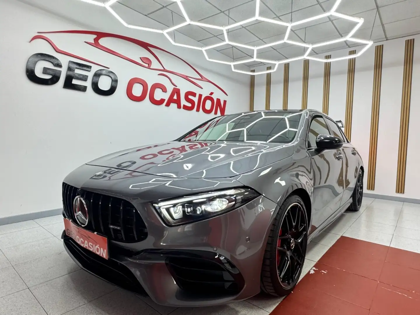 Mercedes-Benz A 45 AMG S Line Premium 4Matic+ 8G-DCT Gris - 1