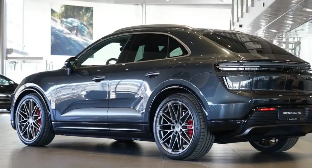 Porsche Macan Electric Turbo 3