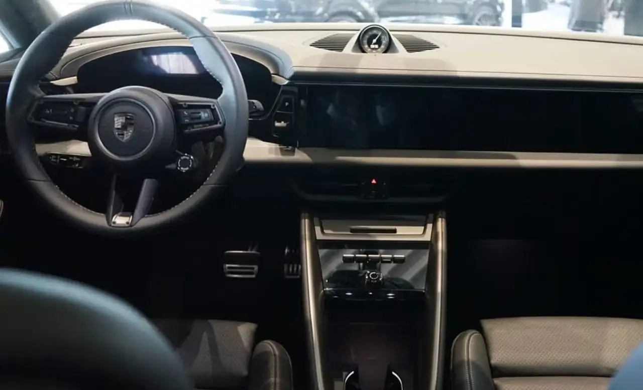 Porsche Macan Electric Turbo 7