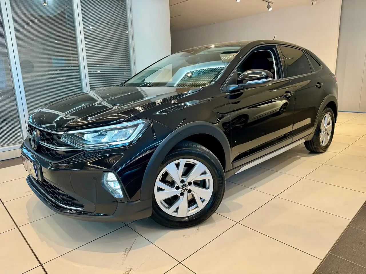 Volkswagen Taigo 1.0 tsi Life 110cv LED, ACC, CAR PLAY, ADATTA AI NEOPATENTATI, миниатюра 3