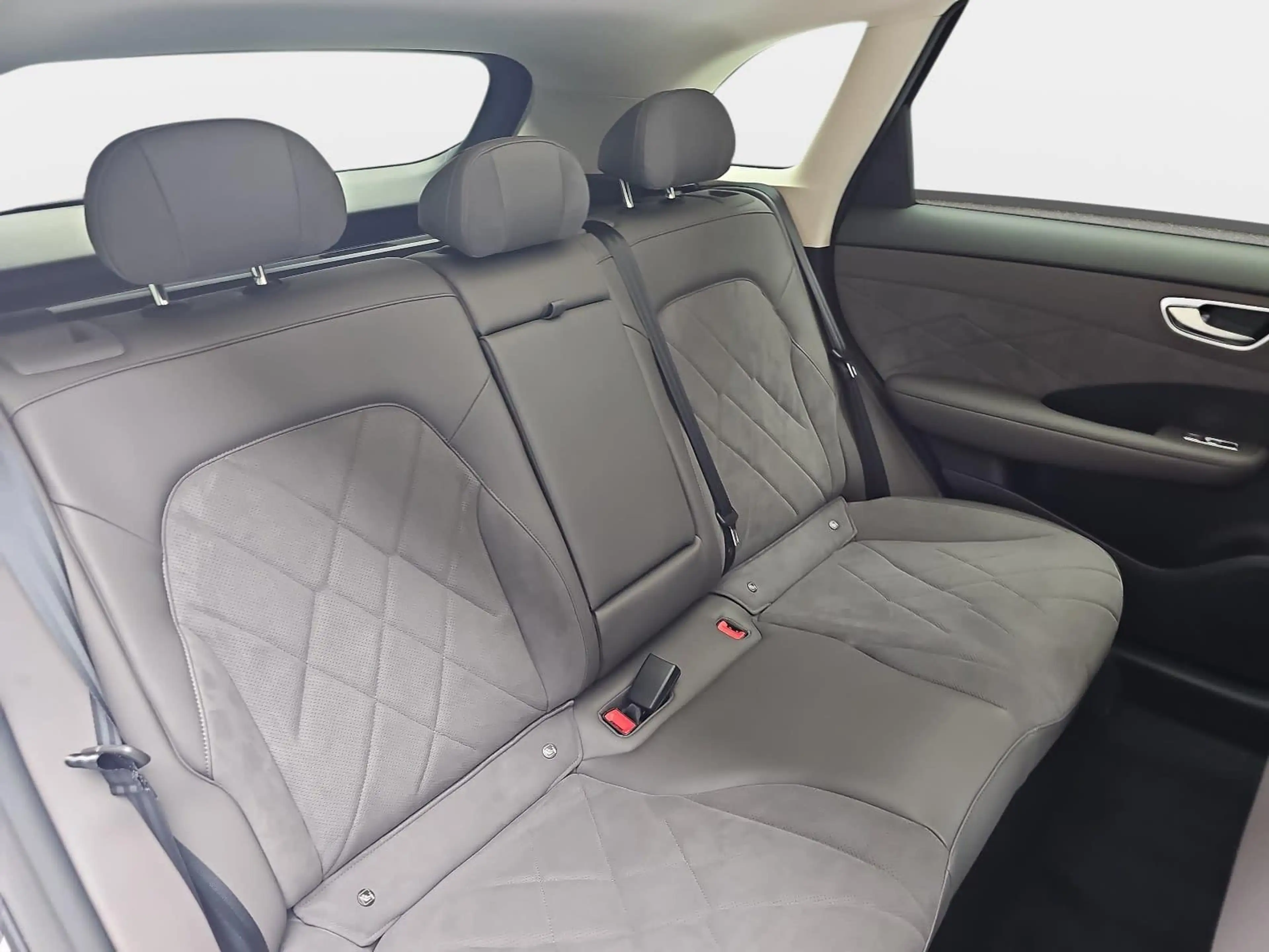 MG MGS6 EV MGS6 EV 77 KWH MJ26 LUXURY PANORAMA LEDER 20-ZOLL — photo 18