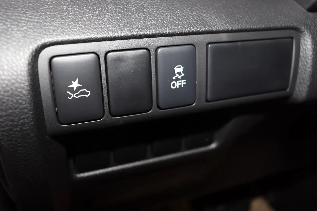 Mitsubishi Eclipse Cross снимка Mitsubishi Eclipse Cross