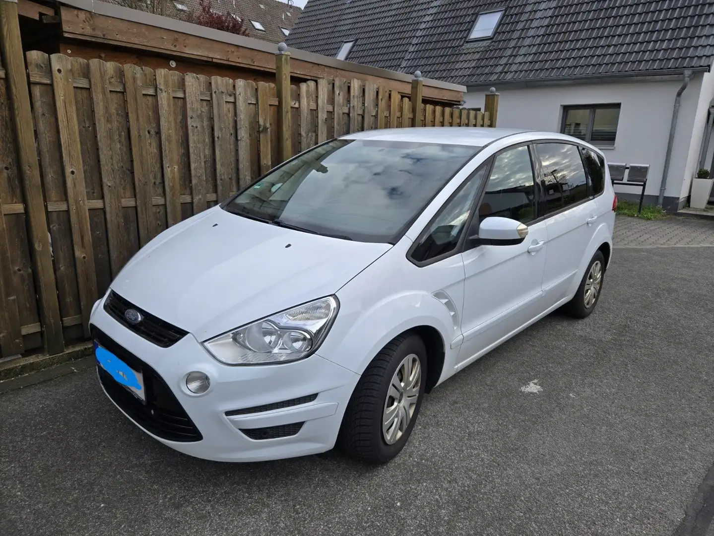 Ford S-Max S-Max 2.0 TDCi *NAVI*7-Sitzer*8-fach Bereift* Weiß - 1