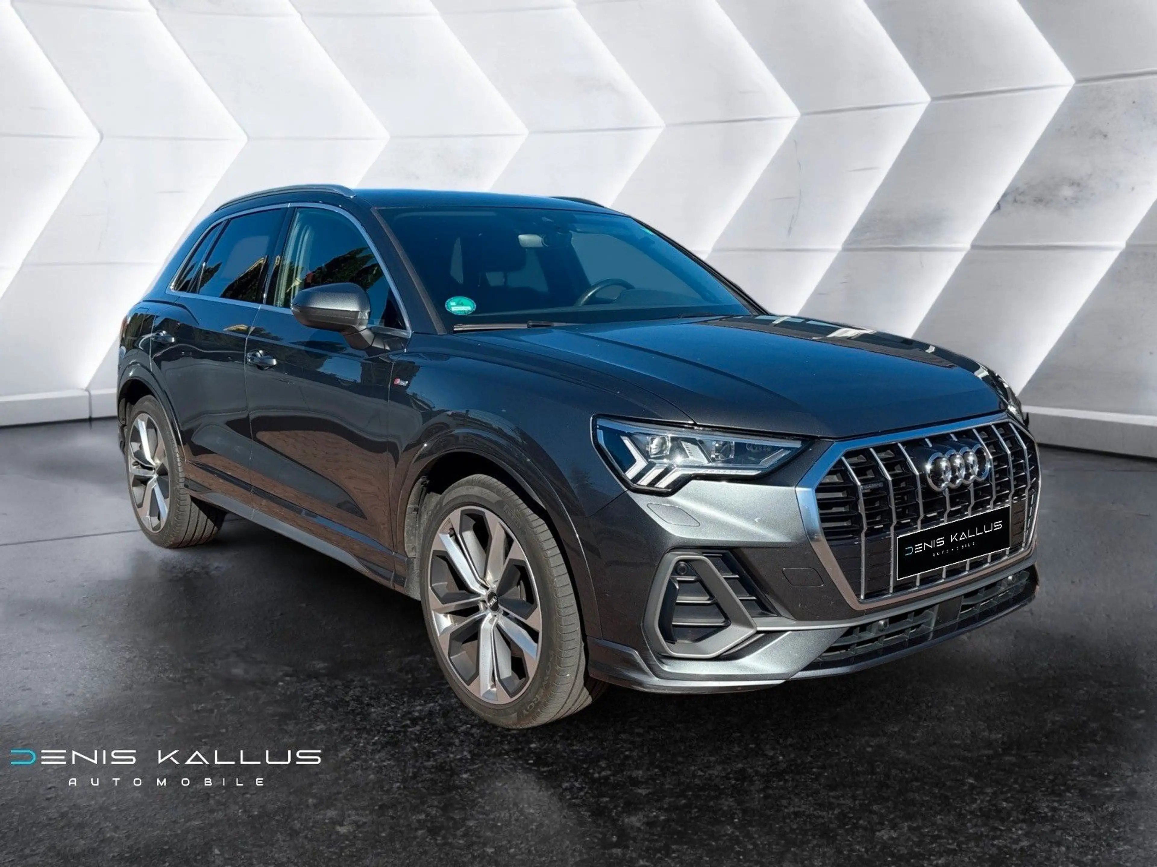 Audi Q3 40TFSI quattro SLine*Autom*Alcantar*AHK*Gepfl — photo 3
