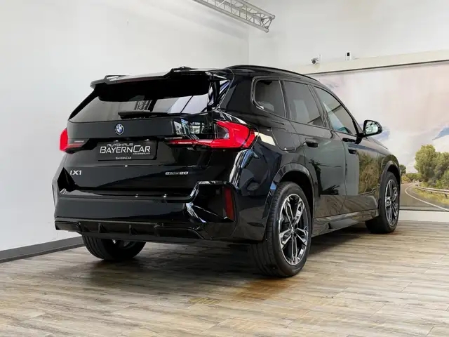 BMW X1 view 6